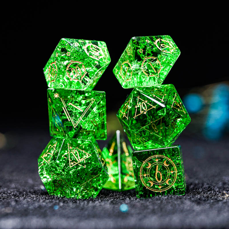 Green Glass D&D Dice Set Handm - Board Game Logo recensione e prezzo