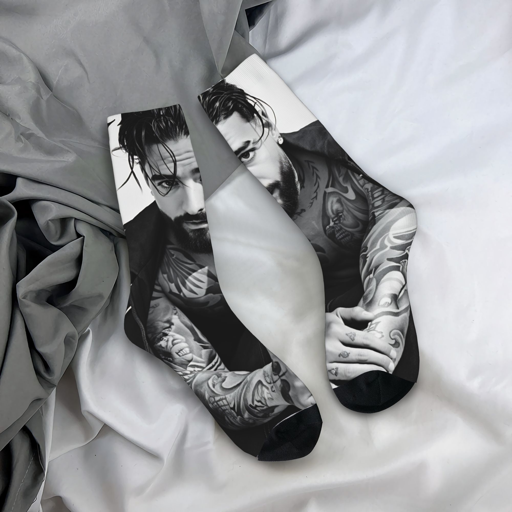 Men Socks Maluma Singer  Stock - Board Game Halma recensione e prezzo