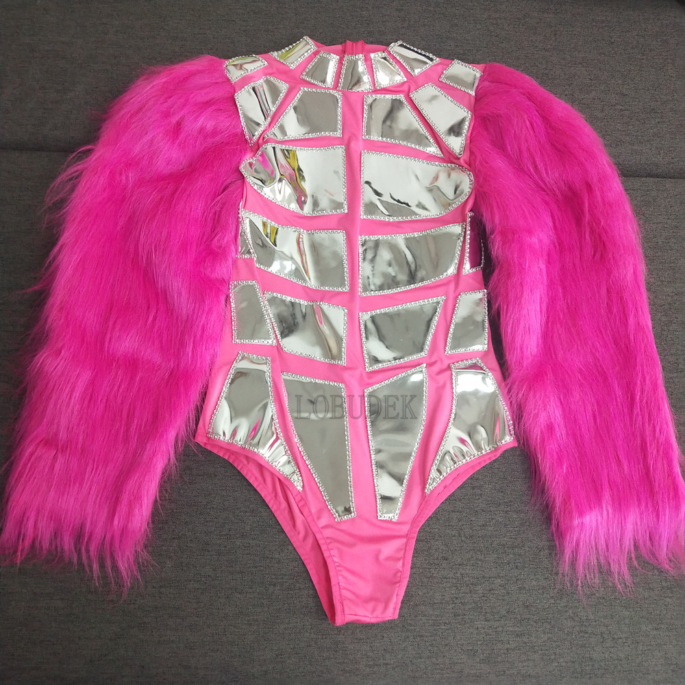 Fur Sleeve Laser Bodysuit Bar  - Board Game Yogi recensione e prezzo