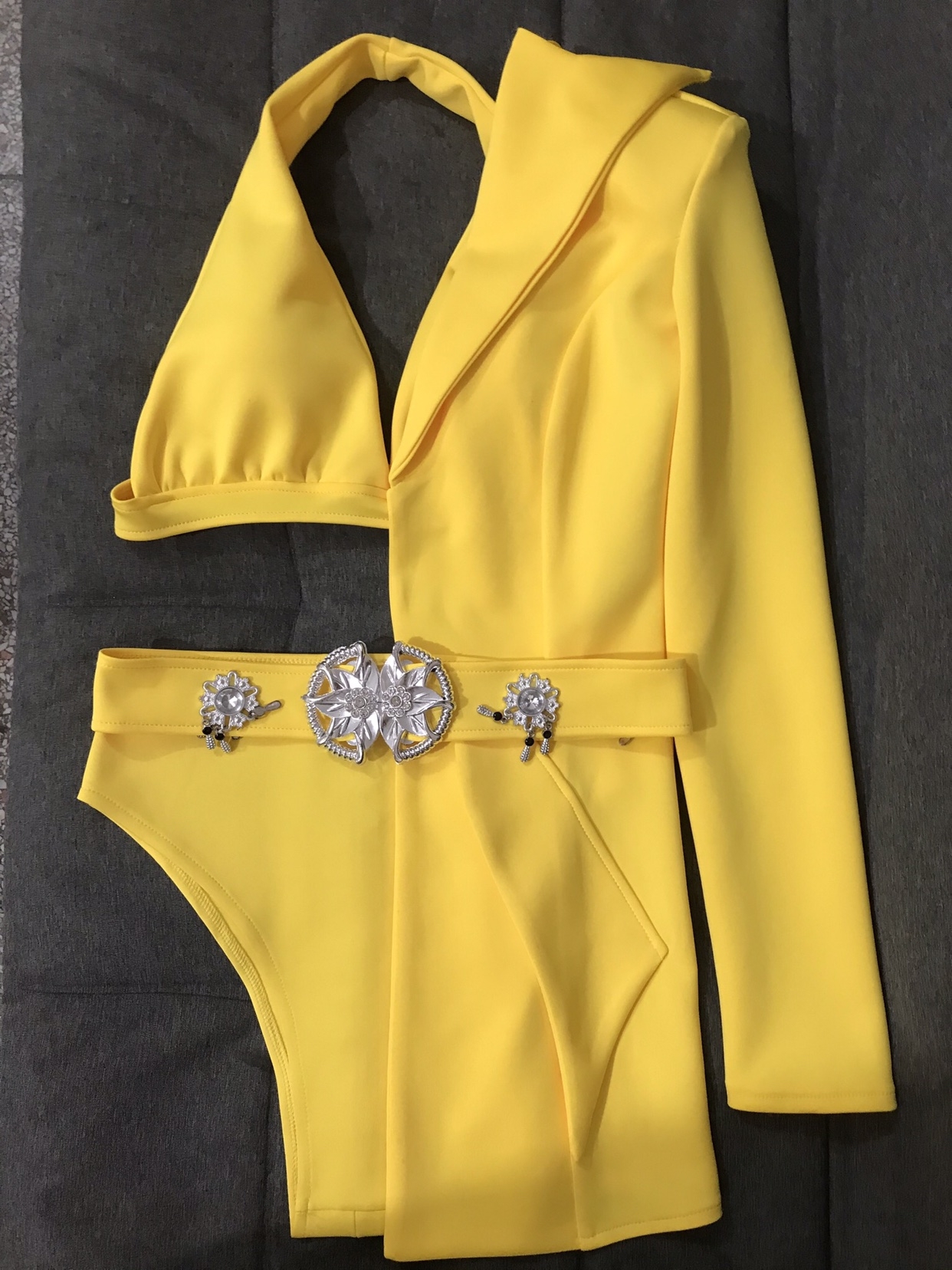 Sexy Asymmetric Blazer Bikini  - Board Game Yogi recensione e prezzo